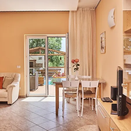 Villa Mirna