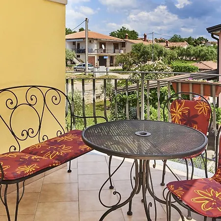 Villa Mirna