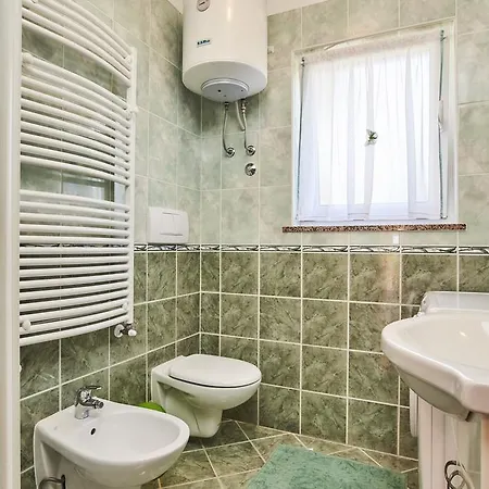 Villa Mirna
